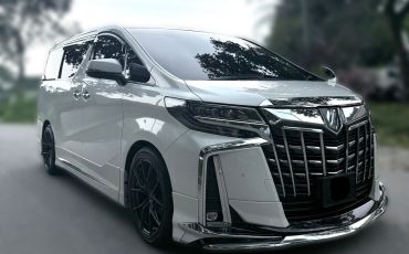 Toyota Alphard Modellista